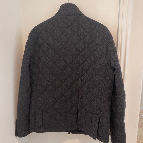 Winter jacket. Great condition. - Picture 3 of 3